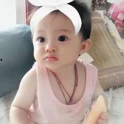 怎么给婴儿吃哈密瓜视频,轻松学会给宝贝添加美味营养