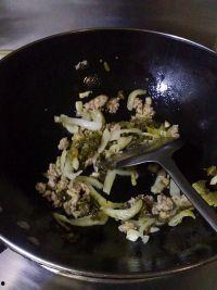 佛手瓜可以腌酸菜吃吗视频,腌制佛手瓜酸菜教程