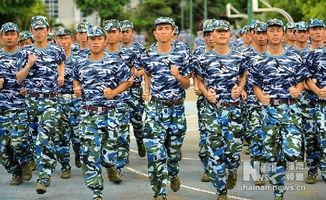 海南军训舞蹈视频吃瓜,青春律动，吃瓜群众围观军营风采