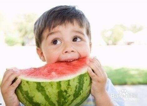 小宝贝吃白瓜好吗视频,宝宝健康成长的天然选择