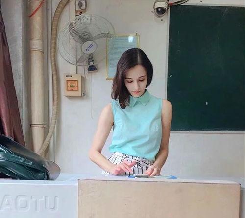 谢姐在学校吃瓜爆料视频,揭秘校园那些事儿