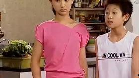 杨紫捂嘴吃瓜视频在线观看,萌态十足，网友直呼可爱到爆