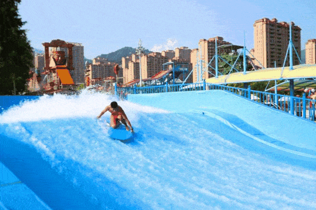 水世界吃瓜大赛视频素材,吃瓜大赛精彩瞬间大盘点